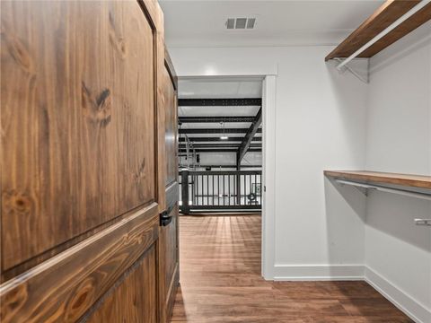 listing image 119