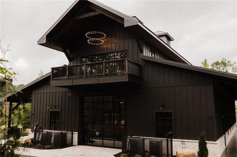 listing image 147