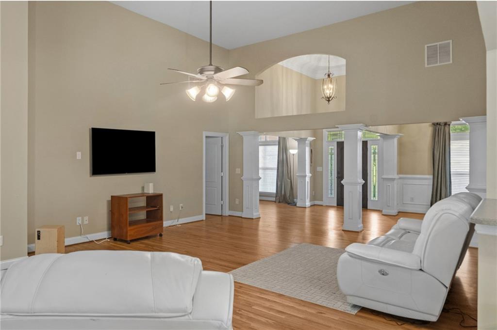 5464 Woodrun Court