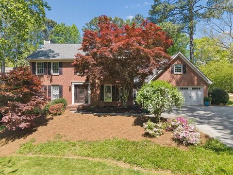 Photo of 1825 Bridle Ridge Trace, Roswell, GA 30075 (MLS # 7752300)