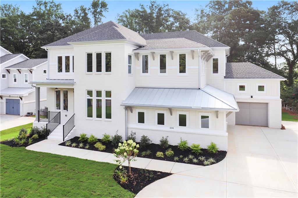 600 Autumn Lane