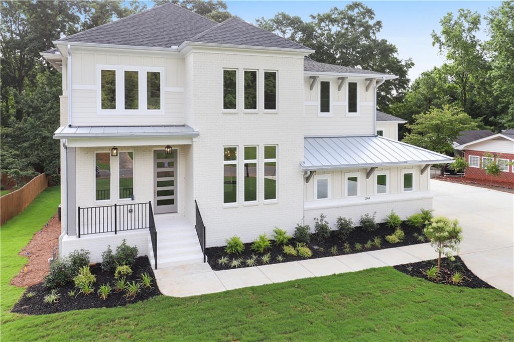 600 Autumn Lane