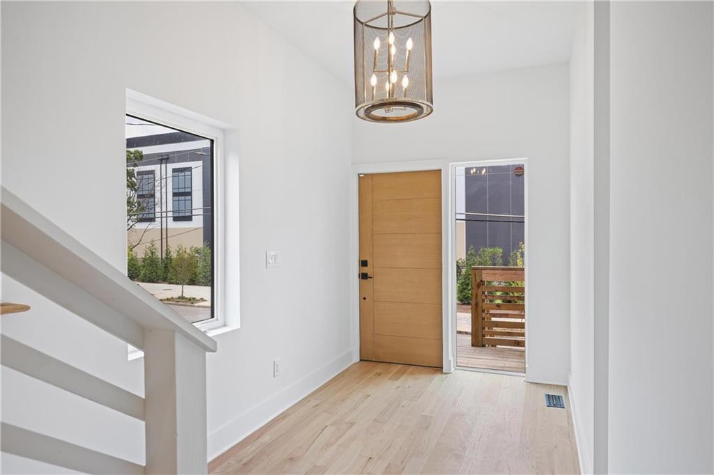 956 Herndon Street NW