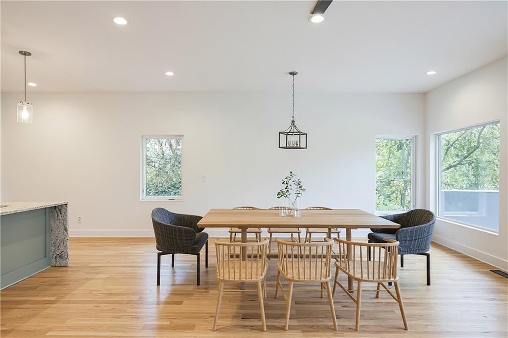 956 Herndon Street NW