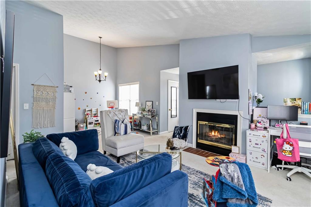 909 Glenleaf Drive, Peachtree Corners, Georgia image 7