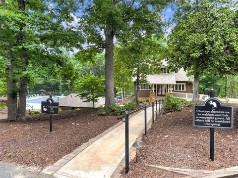 A home in Dawsonville