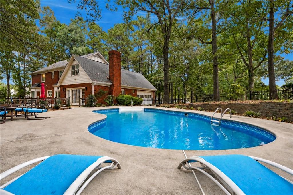 1211 Bridgewater Walk