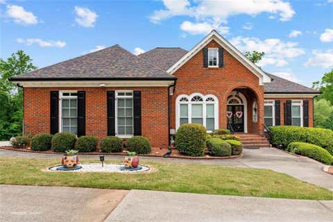 Homes For Sale - 7881 Gable Drive<br/> Douglasville, GA 30135
