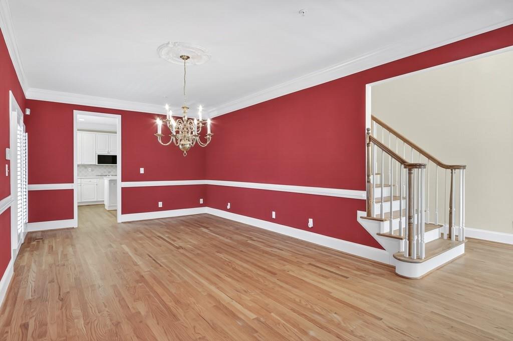 1601 Leesburg Court