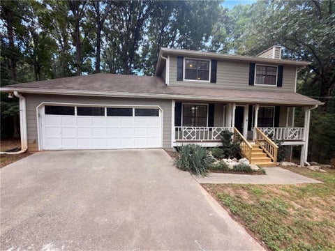 Homes For Sale - 4628 Sapling Court<br/> Douglasville, GA 30135