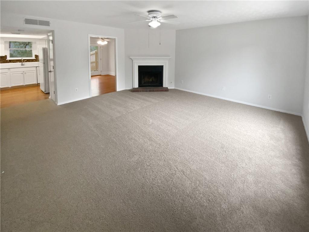 688 Anderson Walk
