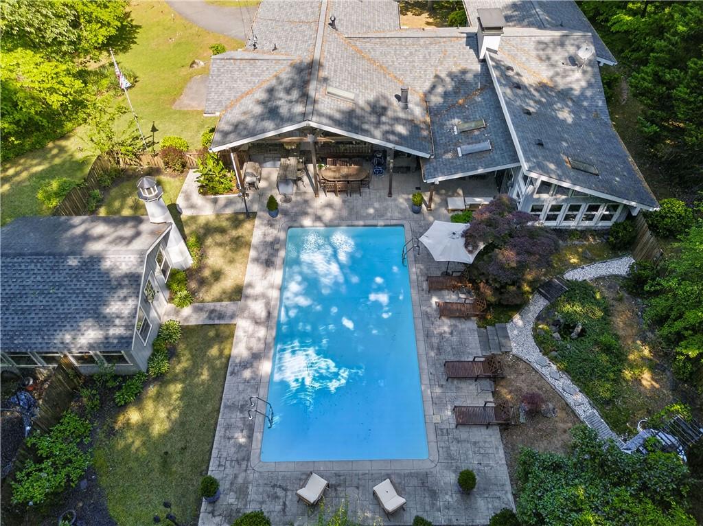 3565 Highland Drive