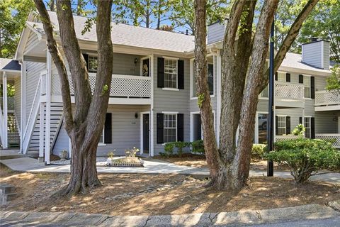 Photo of 405 Natchez Trace, Sandy Springs, GA 30350 (MLS # 7799042)