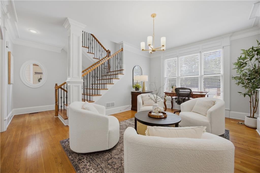 7988 Magnolia Square