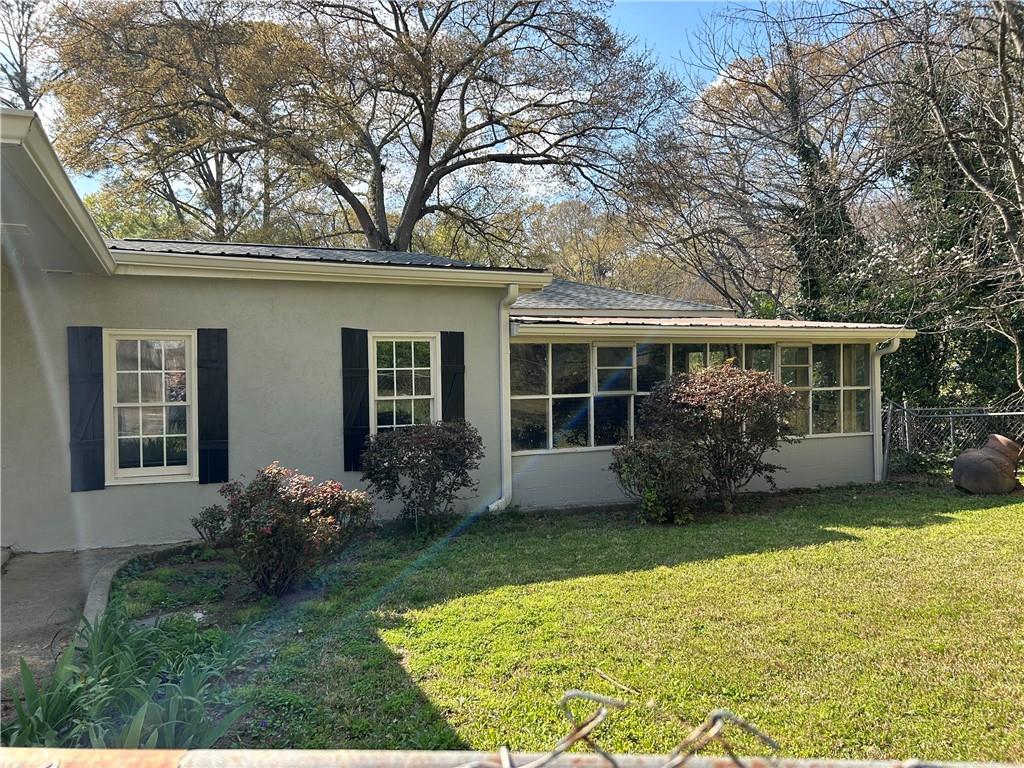 600 Oakcrest Drive