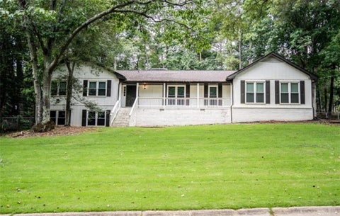 Homes For Sale - 2749 Fieldstone Drive<br/> Conyers, GA 30013