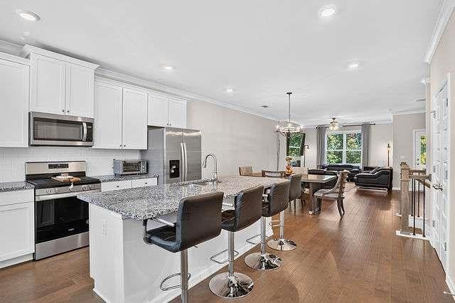 3025 Westpoint Circle