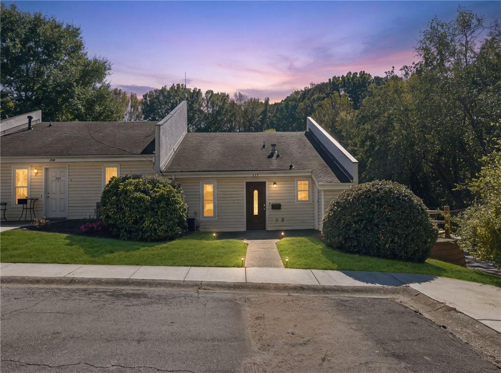 237 Goshen Lane