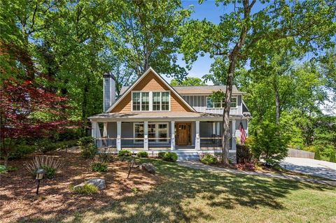 Photo of 3889 Easy Circle NE, Marietta, GA 30066 (MLS # 7756067)