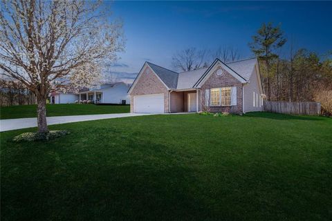 Homes For Sale - 303 Johnny Lane<br/> Dallas, GA 30132