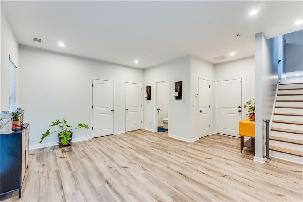 399 SE Skylar Way, Atlanta, Georgia image 27