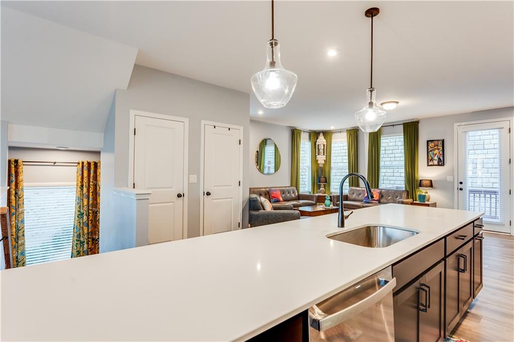 399 SE Skylar Way, Atlanta, Georgia image 10