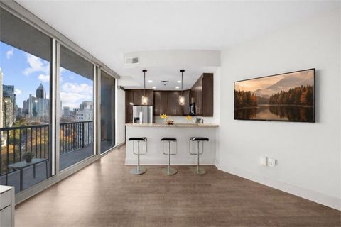 Condo For Sale - 1080 Peachtree Street #1408<br/> Atlanta, GA 30309