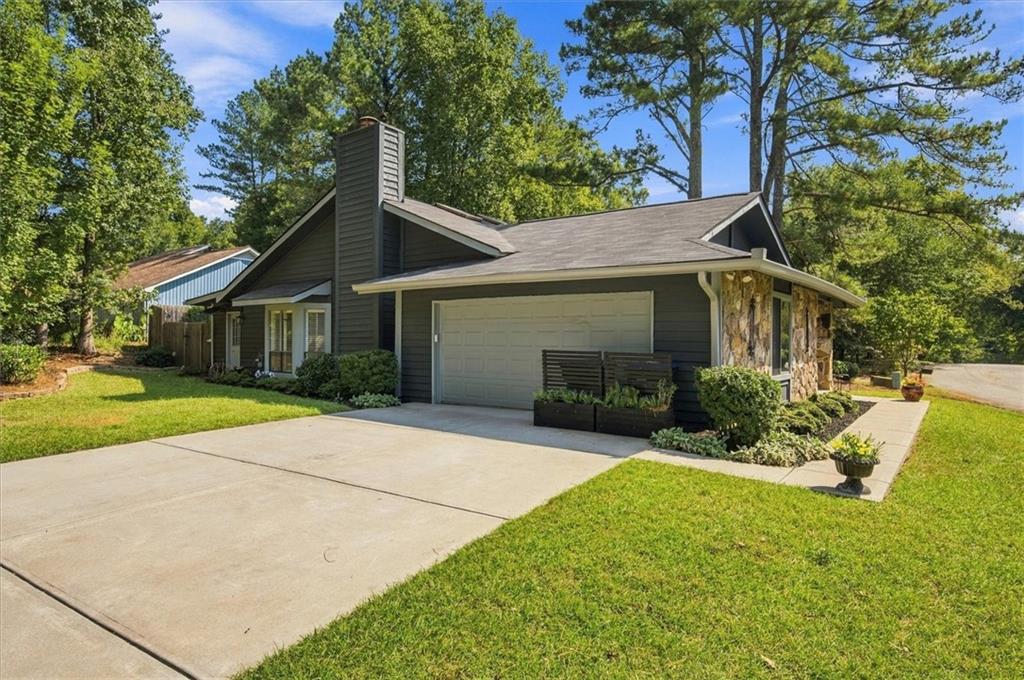 1035 Trailmore Drive