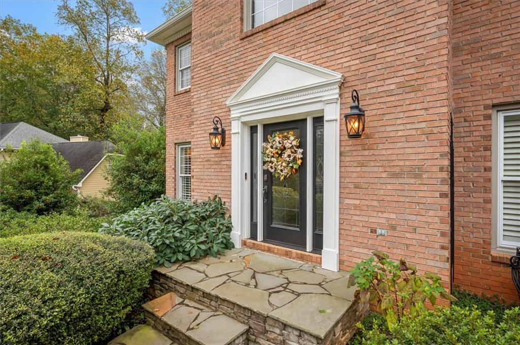 3293 Brackenridge Trail NW