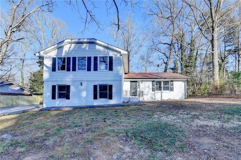 Homes For Sale - 491 Allana Court<br/> Stone Mountain, GA 30087