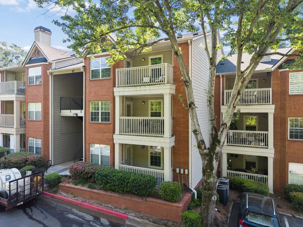 1024 Chastain Park Court