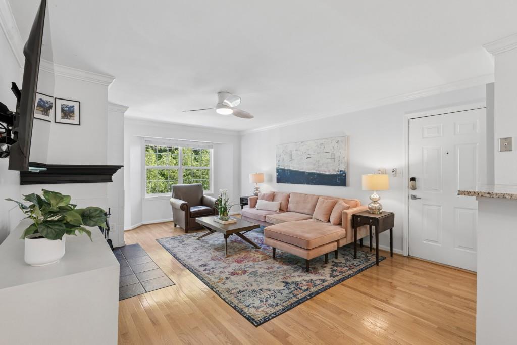 1024 Chastain Park Court