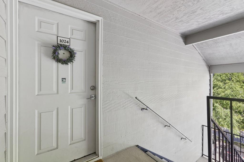 1024 Chastain Park Court