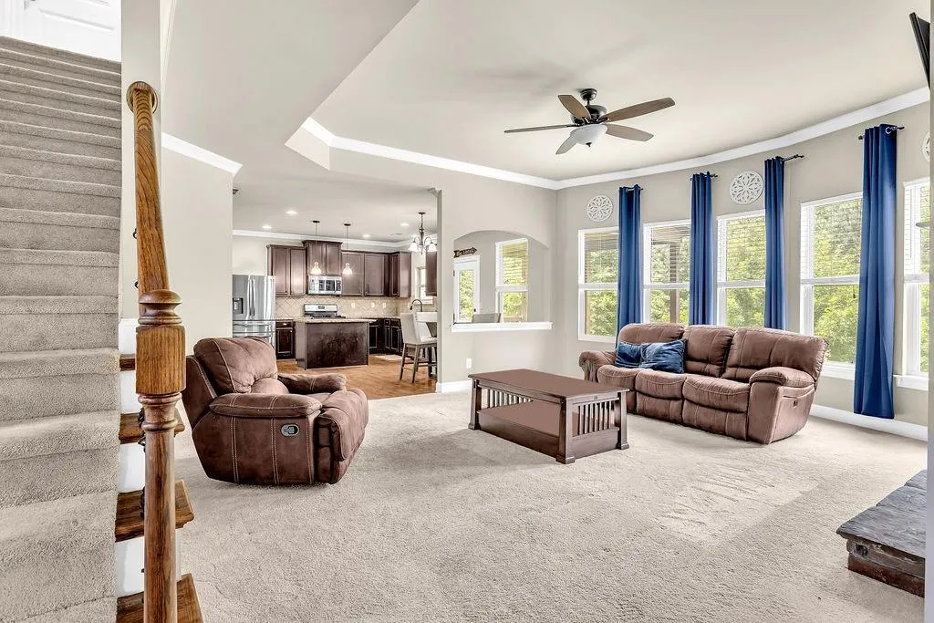 Atlanta, Georgia 30331, United States, 6 Bedrooms Bedrooms, ,4 BathroomsBathrooms,Residential,Pending,156387