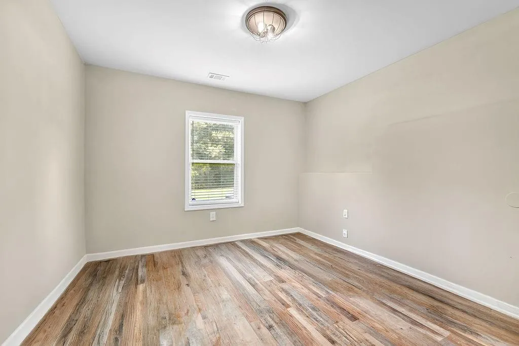 Atlanta, Georgia 30331, United States, 6 Bedrooms Bedrooms, ,4 BathroomsBathrooms,Residential,Pending,156387