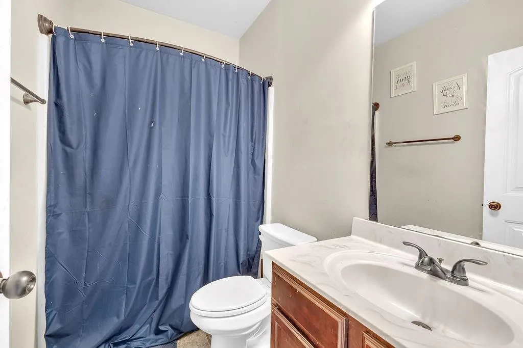 Atlanta, Georgia 30331, United States, 6 Bedrooms Bedrooms, ,4 BathroomsBathrooms,Residential,Pending,156387