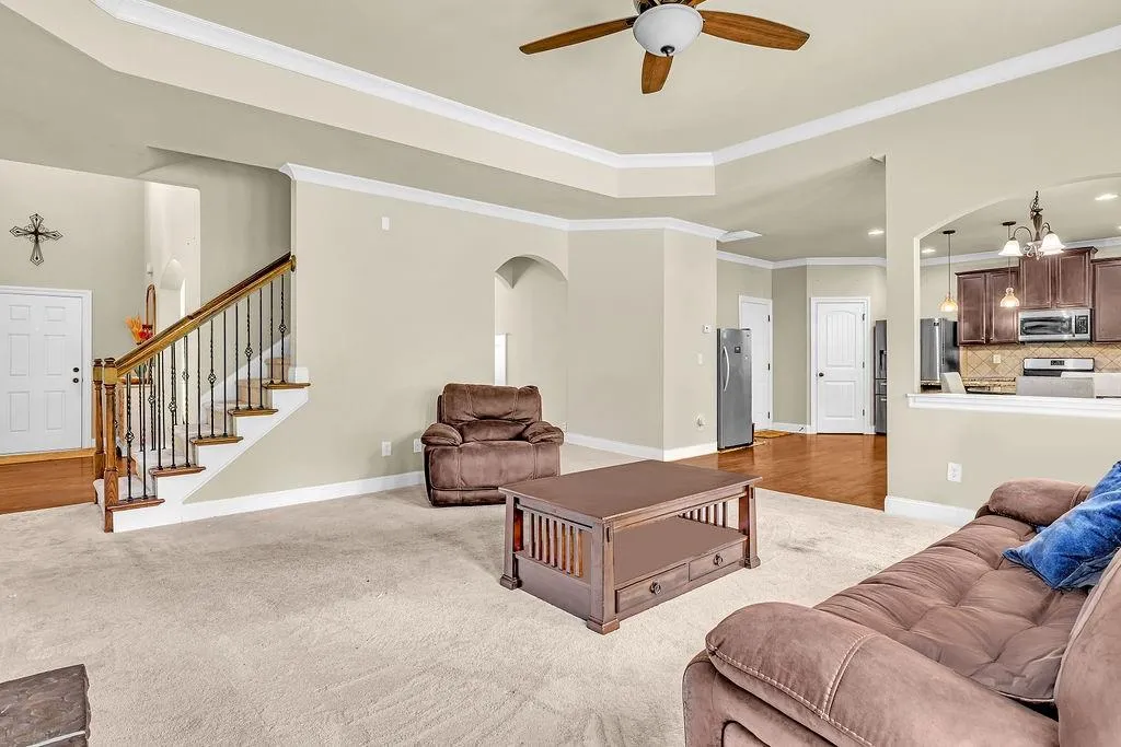 Atlanta, Georgia 30331, United States, 6 Bedrooms Bedrooms, ,4 BathroomsBathrooms,Residential,Pending,156387