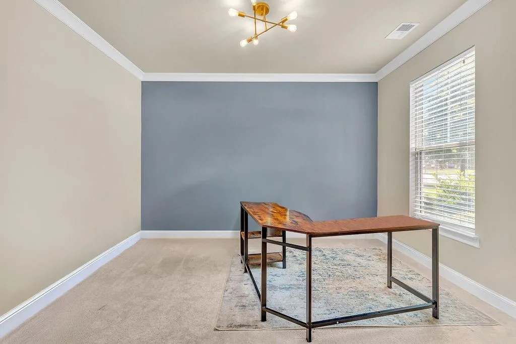 Atlanta, Georgia 30331, United States, 6 Bedrooms Bedrooms, ,4 BathroomsBathrooms,Residential,Pending,156387