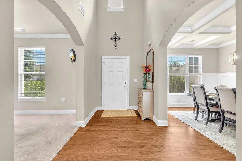 Atlanta, Georgia 30331, United States, 6 Bedrooms Bedrooms, ,4 BathroomsBathrooms,Residential,Pending,156387