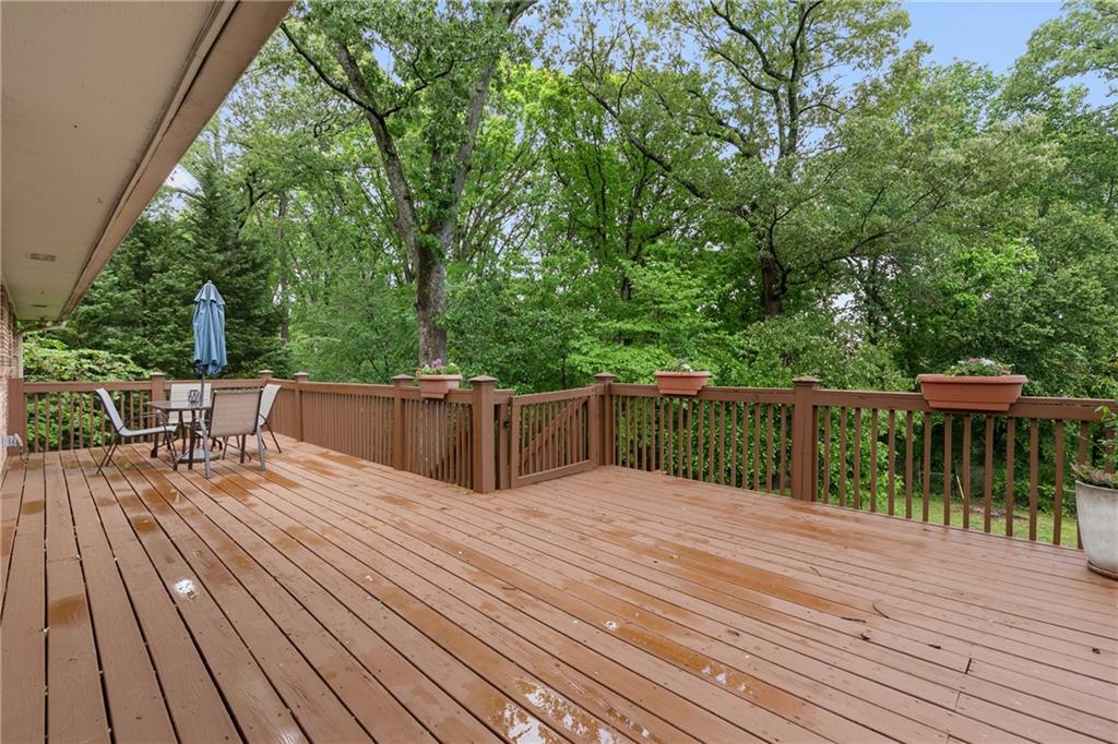 2337 Elmwood Circle, Atlanta, Georgia image 30