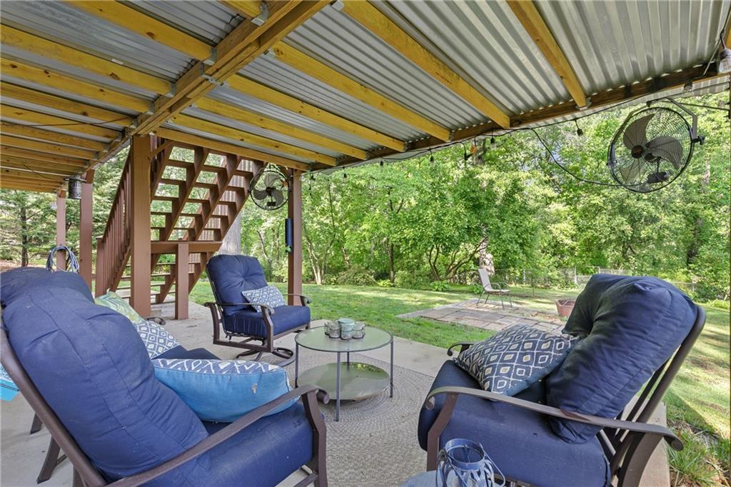 2337 Elmwood Circle, Atlanta, Georgia image 32