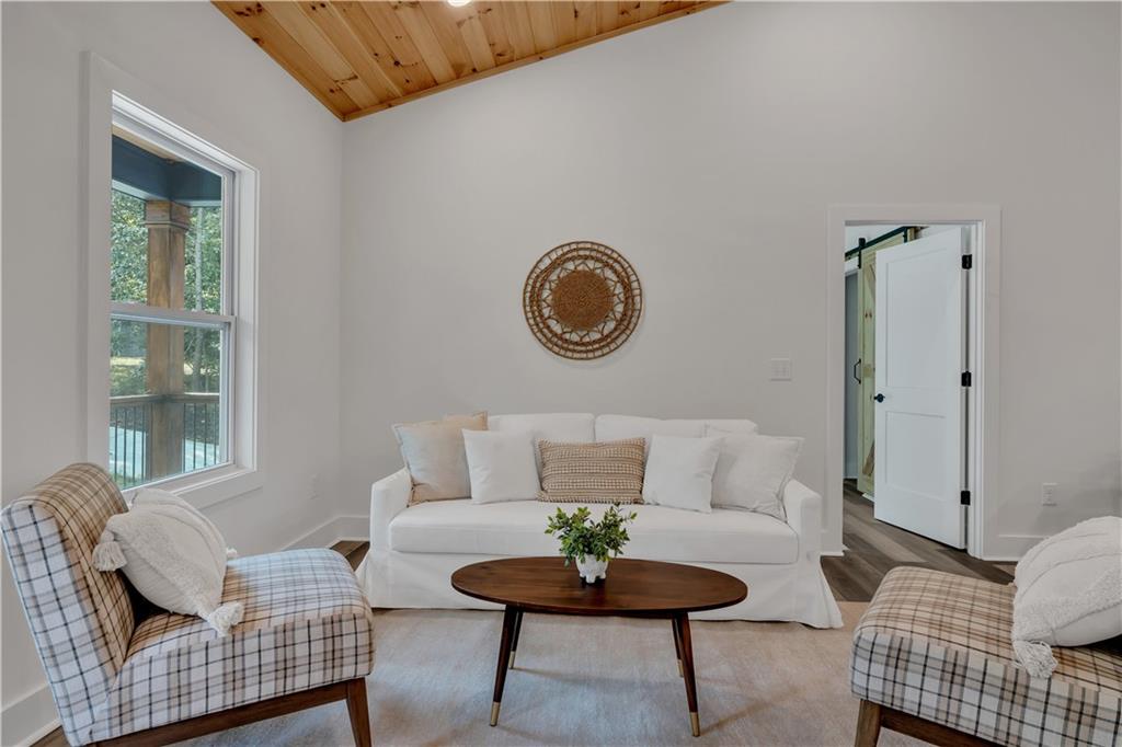 70 Country Hills Trail