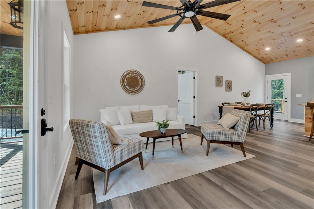 70 Country Hills Trail