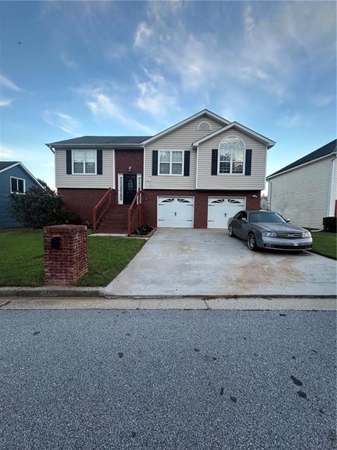 Homes For Sale - 2745 Fields Spring Drive<br/> Dekalb County, Lithonia, GA 30058