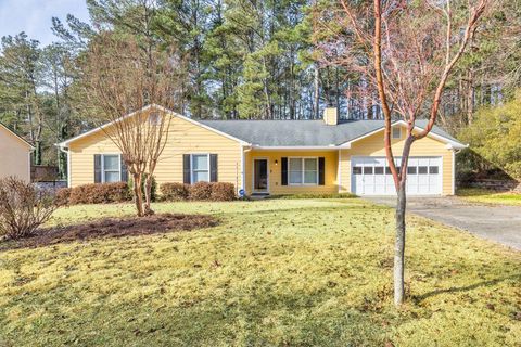 A home in Dacula