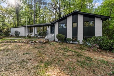 5253 Oxbow Road Stone Mountain GA 30087