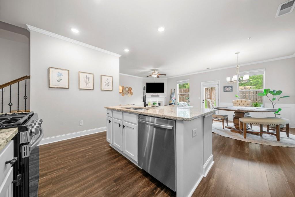 109 Camden Park Drive, Woodstock, Georgia image 13