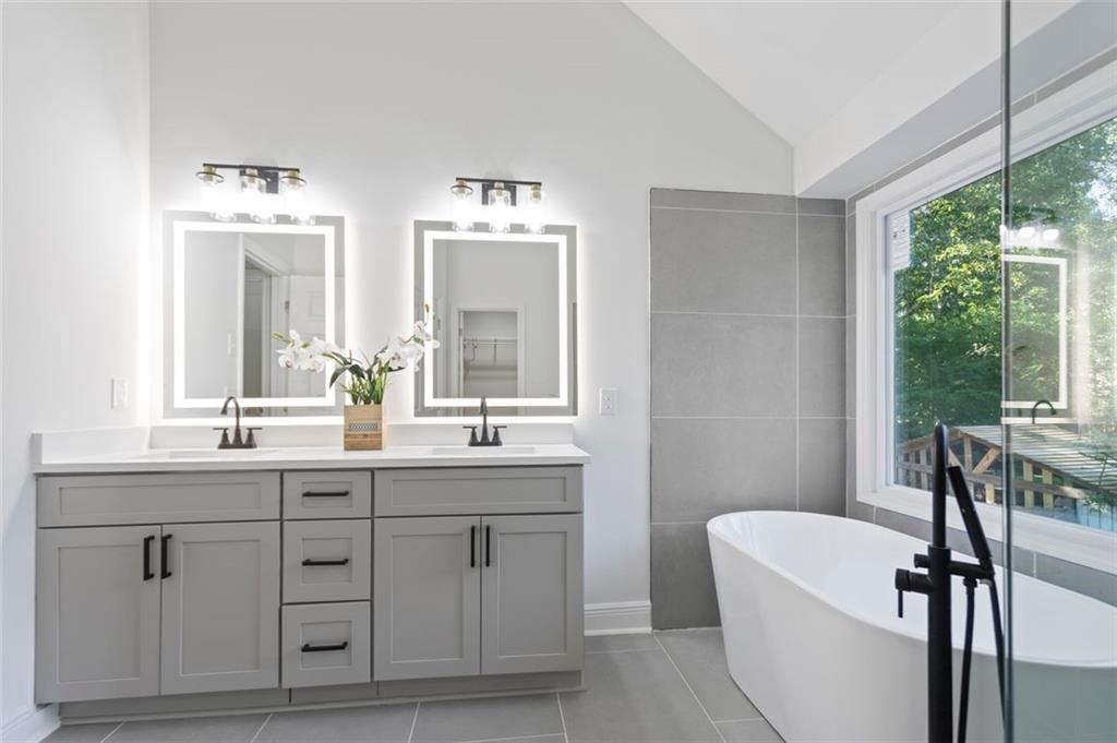 Lees Crossing - Residential