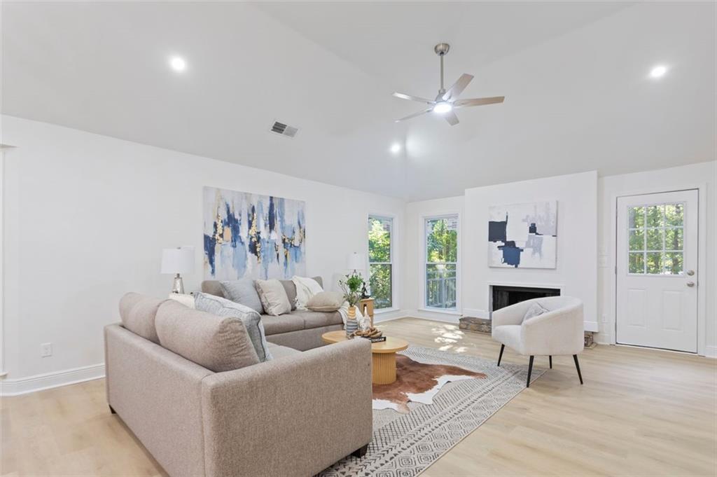 Lees Crossing - Residential