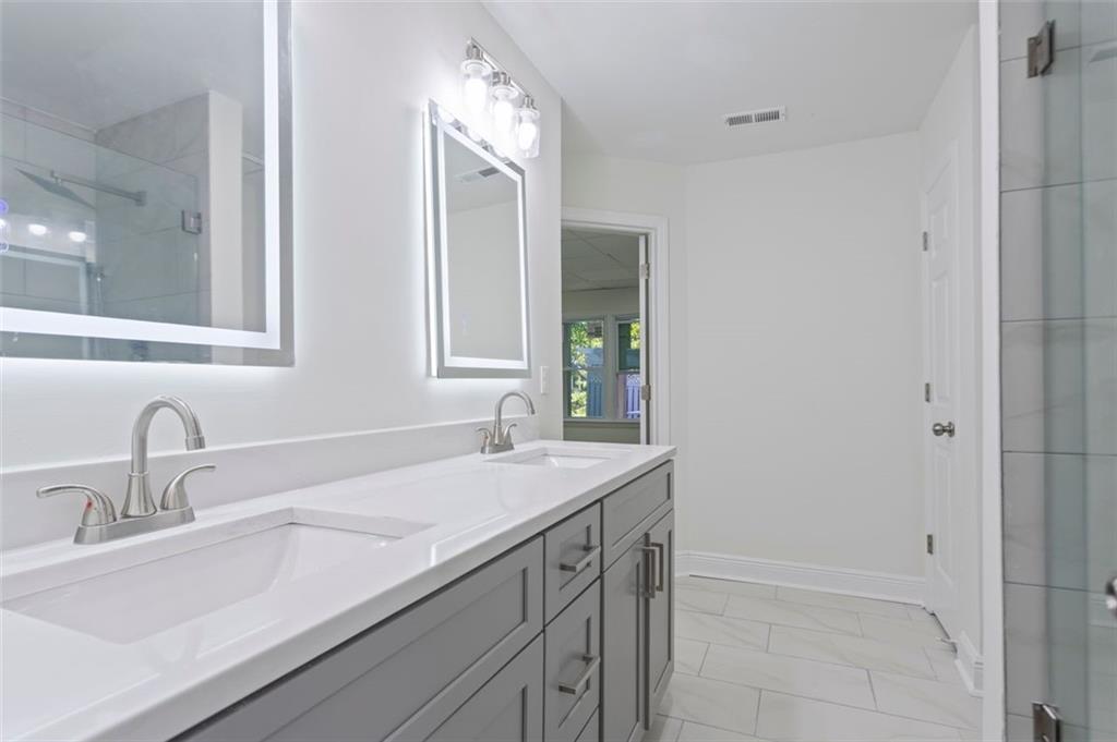 Lees Crossing - Residential